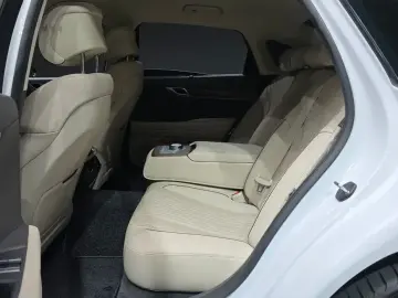 2023 Genesis G80 с пробегом 35 838 км