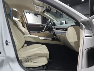2023 Genesis G80 с пробегом 35 838 км