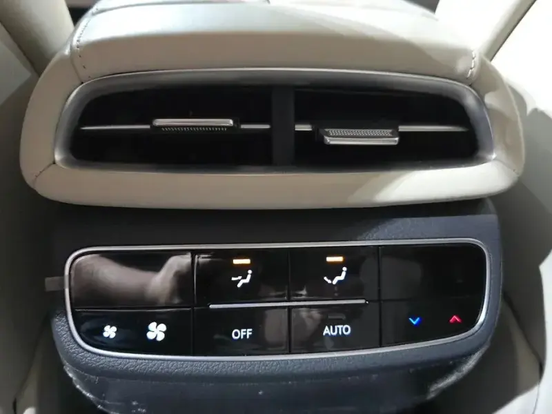 2023 Genesis G80 с пробегом 35 838 км
