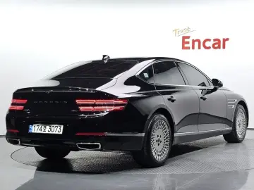 2023 Genesis G80 с пробегом 33 736 км