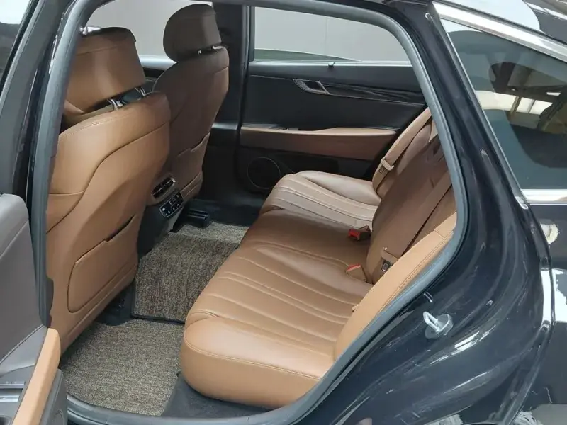 2023 Genesis G80 с пробегом 78 548 км