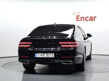 2023 Genesis G80 с пробегом 33 736 км