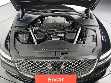 2023 Genesis G80 с пробегом 33 736 км
