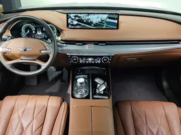 2023 Genesis G80 с пробегом 33 736 км