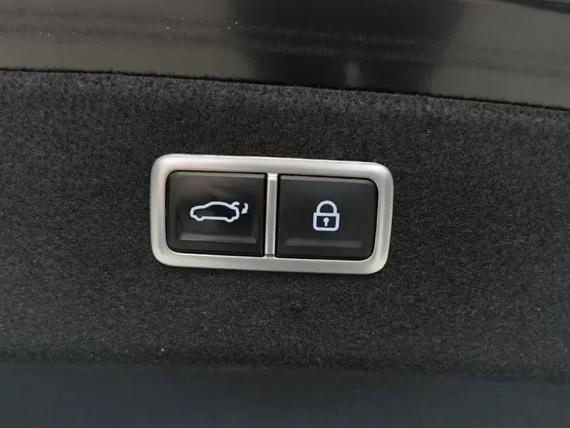 2023 Genesis G80 с пробегом 78 548 км
