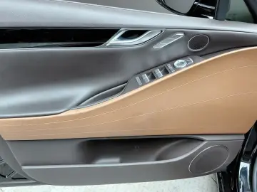 2023 Genesis G80 с пробегом 78 548 км