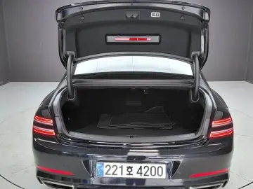 2023 Genesis G80 с пробегом 78 548 км