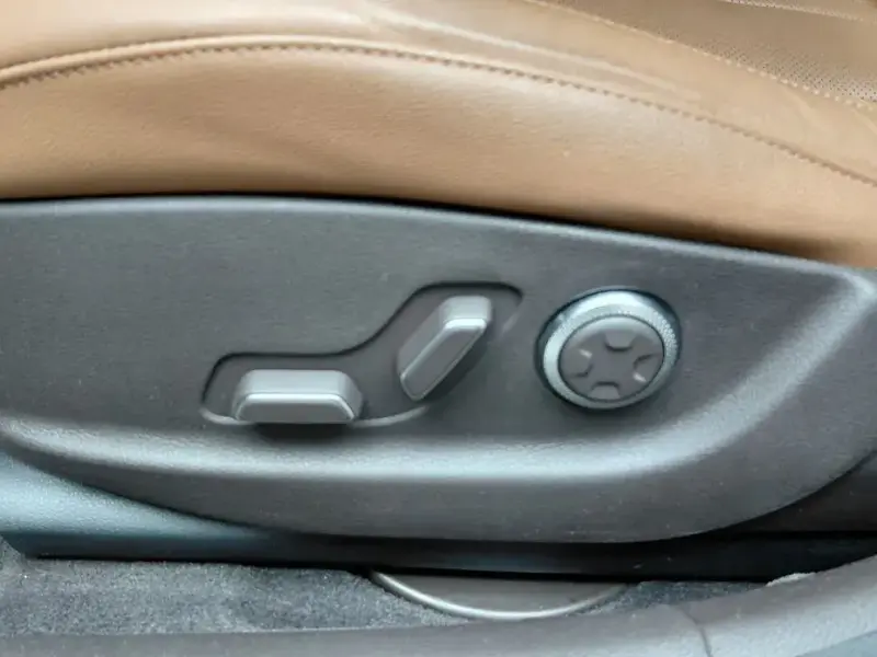 2023 Genesis G80 с пробегом 78 548 км