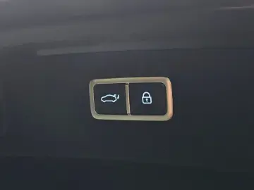 2023 Genesis G80 с пробегом 47 330 км