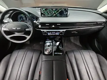 2023 Genesis G80 с пробегом 50 235 км