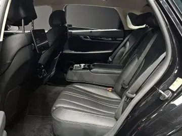2023 Genesis G80 с пробегом 50 235 км