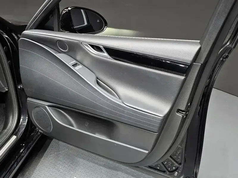 2023 Genesis G80 с пробегом 50 235 км