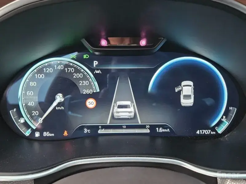 2023 Genesis G80 с пробегом 41 715 км
