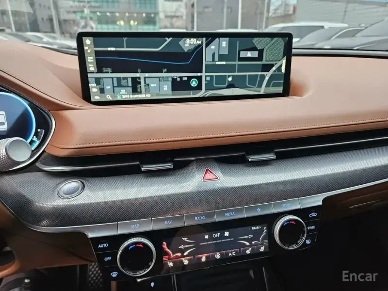 2023 Genesis G80 с пробегом 41 715 км
