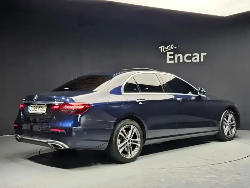 2022 Mercedes-Benz E-Класс с пробегом 35 191 км