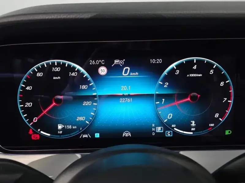 2021 Mercedes-Benz E-Класс с пробегом 22 761 км