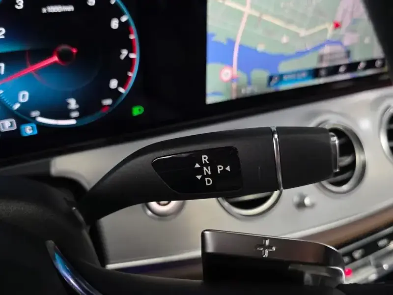 2021 Mercedes-Benz E-Класс с пробегом 22 761 км