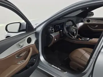 2021 Mercedes-Benz E-Класс с пробегом 22 761 км