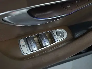 2021 Mercedes-Benz E-Класс с пробегом 22 761 км