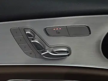 2021 Mercedes-Benz E-Класс с пробегом 22 761 км