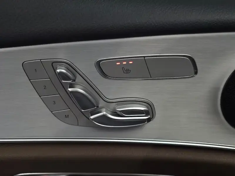 2021 Mercedes-Benz E-Класс с пробегом 22 761 км