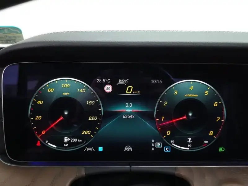 2022 Mercedes-Benz E-Класс с пробегом 63 542 км