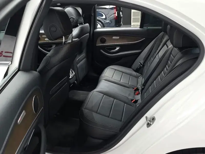2022 Mercedes-Benz E-Класс с пробегом 63 542 км