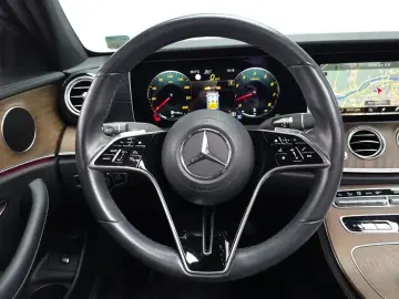 2022 Mercedes-Benz E-Класс с пробегом 63 542 км