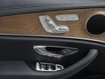 2022 Mercedes-Benz E-Класс с пробегом 63 542 км