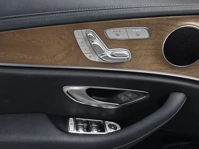 2022 Mercedes-Benz E-Класс с пробегом 63 542 км