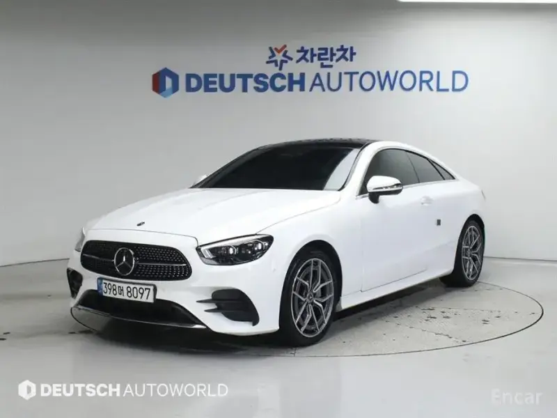 2022 Mercedes-Benz E-Класс с пробегом 23 512 км