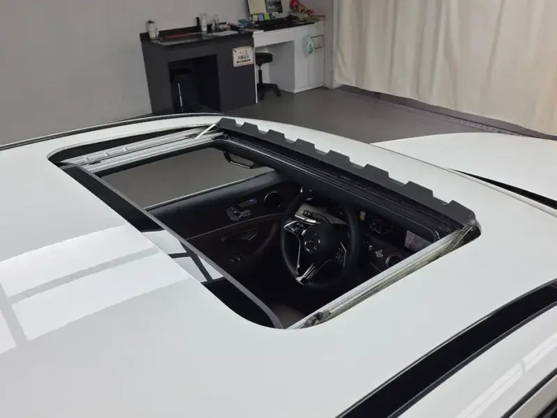 2023 Mercedes-Benz E-Класс с пробегом 17 263 км