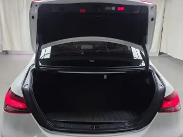 2023 Mercedes-Benz E-Класс с пробегом 17 263 км