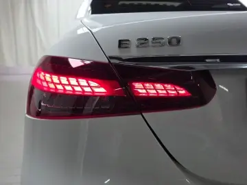 2023 Mercedes-Benz E-Класс с пробегом 17 263 км