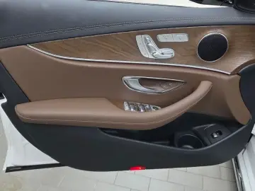 2023 Mercedes-Benz E-Класс с пробегом 17 263 км