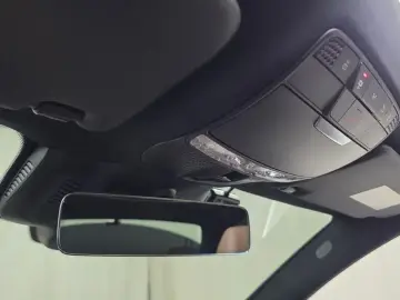 2023 Mercedes-Benz E-Класс с пробегом 17 263 км