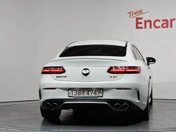 2021 Mercedes-Benz E-Класс с пробегом 61 432 км
