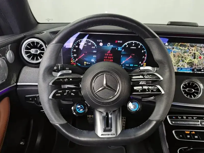 2021 Mercedes-Benz E-Класс с пробегом 61 432 км