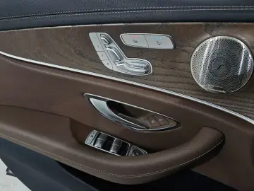 2023 Mercedes-Benz E-Класс с пробегом 57 449 км