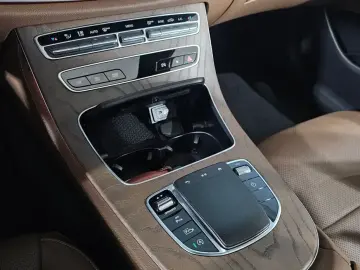 2023 Mercedes-Benz E-Класс с пробегом 57 449 км