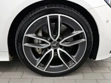 2021 Mercedes-Benz E-Класс с пробегом 61 432 км