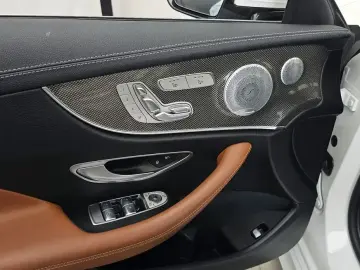 2021 Mercedes-Benz E-Класс с пробегом 61 432 км