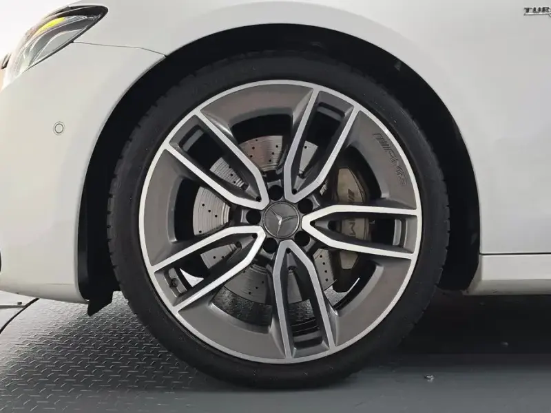 2019 Mercedes-Benz E-Класс с пробегом 65 351 км