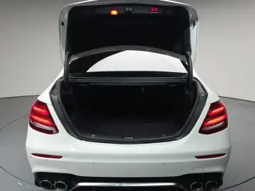 2019 Mercedes-Benz E-Класс с пробегом 65 351 км
