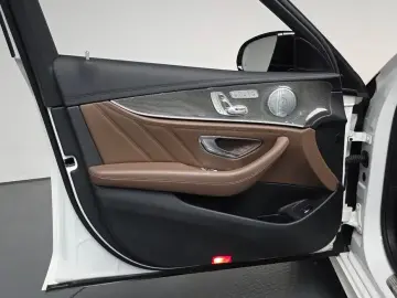 2019 Mercedes-Benz E-Класс с пробегом 65 351 км