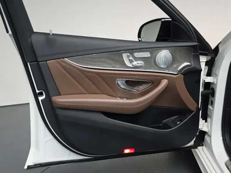 2019 Mercedes-Benz E-Класс с пробегом 65 351 км