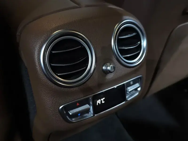 2019 Mercedes-Benz E-Класс с пробегом 65 351 км