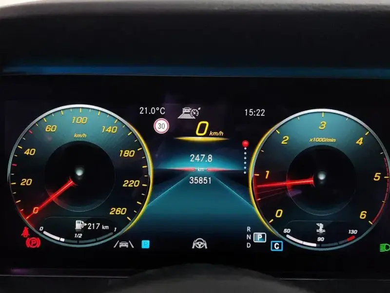 2020 Mercedes-Benz E-Класс с пробегом 35 851 км