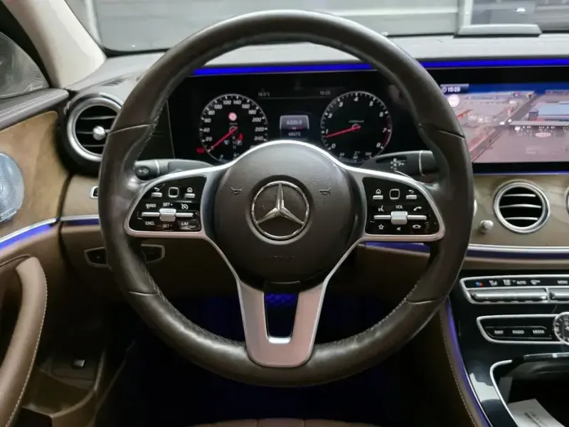 2019 Mercedes-Benz E-Класс с пробегом 68 672 км