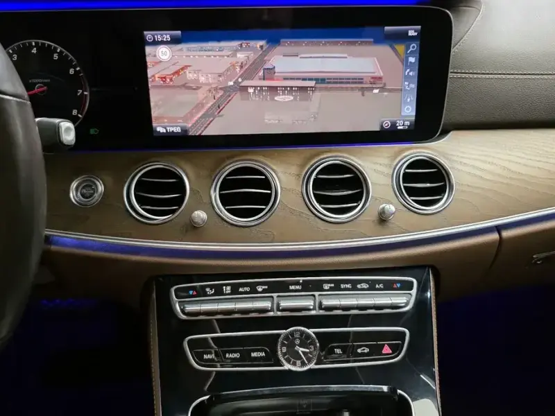 2019 Mercedes-Benz E-Класс с пробегом 68 672 км